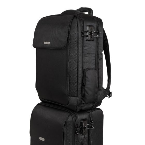 Kensington securetrek 17 laptop overnight sales backpack